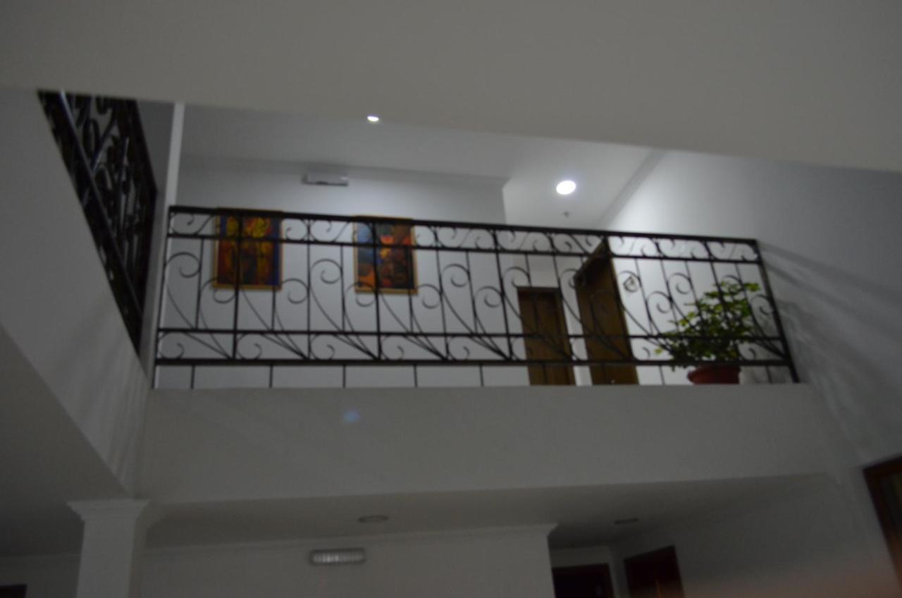Hotel Gran Mariscal Quito Exterior photo